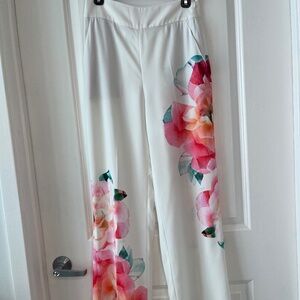 Marciano White Floral Wide-Leg Dress Pants – Size 6